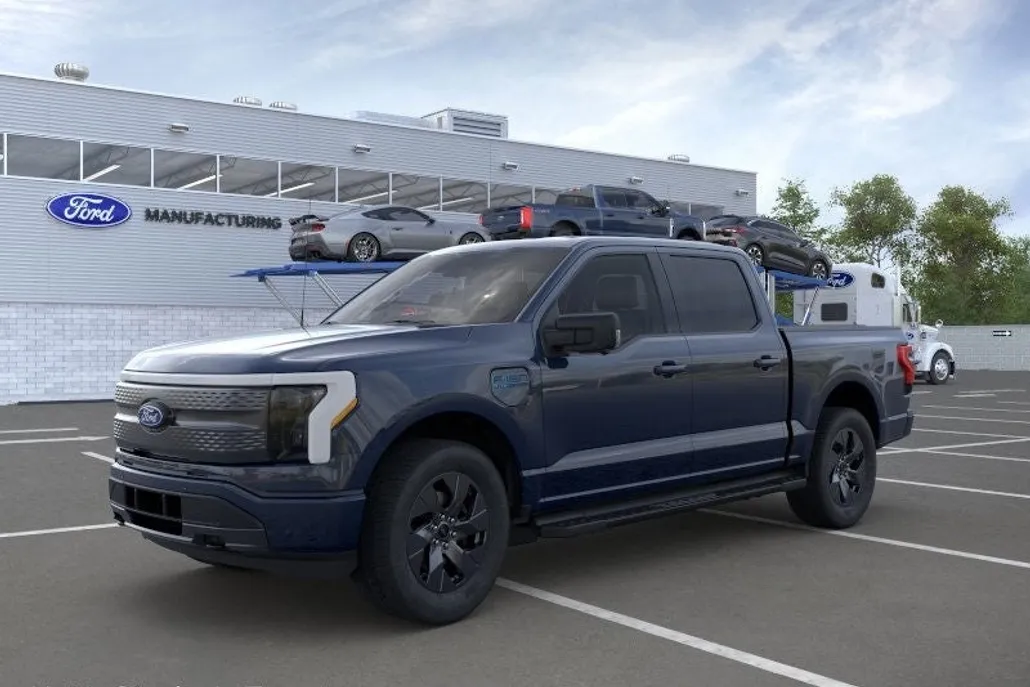 2025 Ford F-150 Lightning photo 1