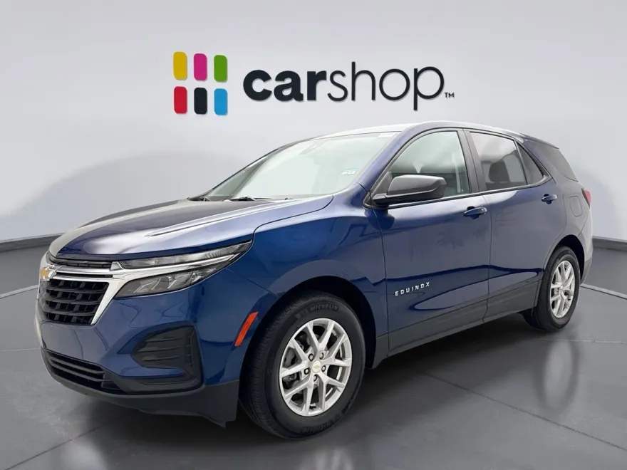 2022 Chevrolet Equinox LS photo 1