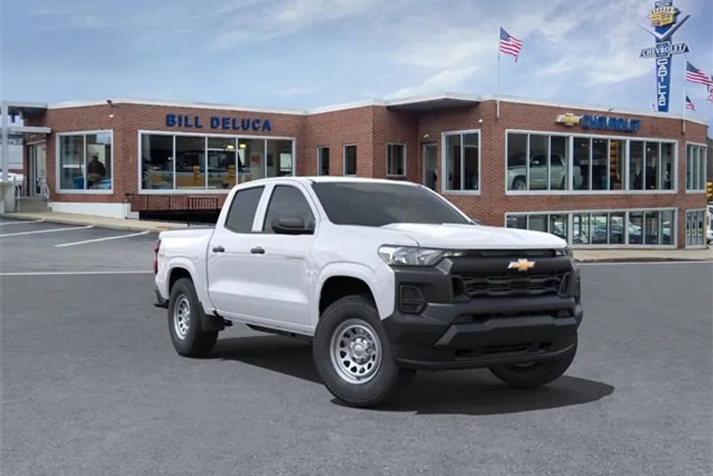 2025 Chevrolet Colorado LT photo 1