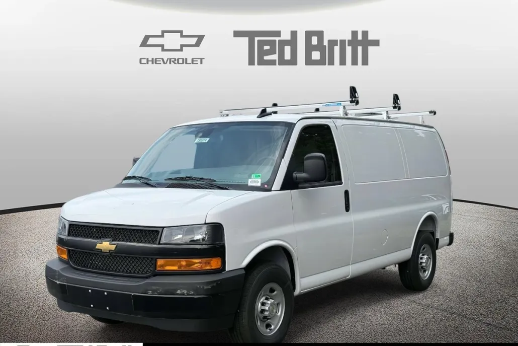 2025 Chevrolet Express Cargo 2500 photo 1