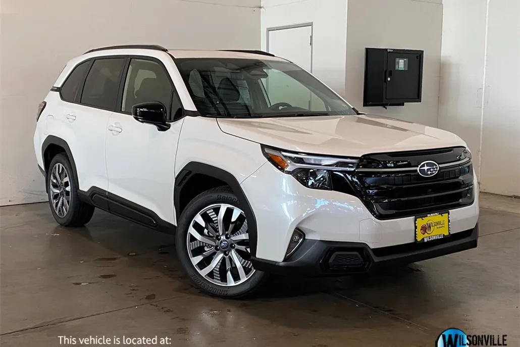 2025 Subaru Forester Touring photo 1
