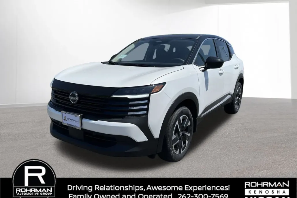 2025 Nissan Kicks SV photo 1