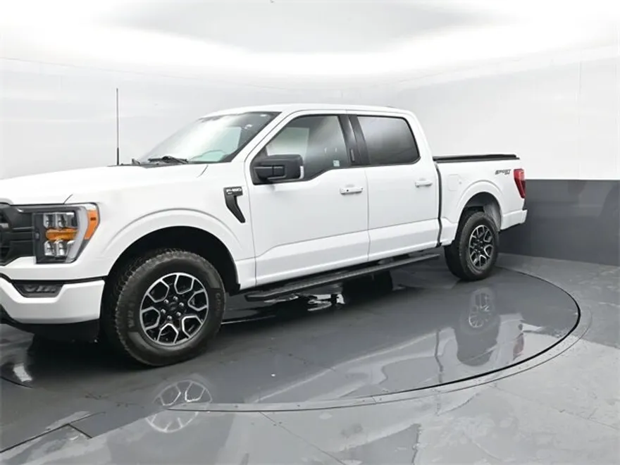 2023 Ford F-150 XLT photo 1