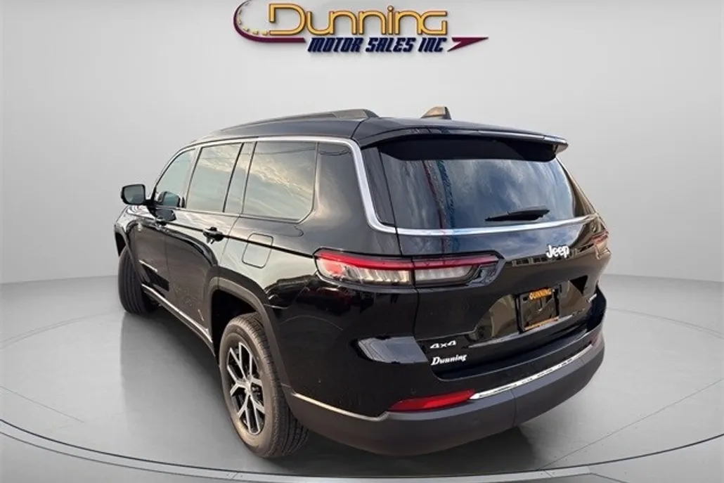 2025 Jeep Grand Cherokee Limited photo 1