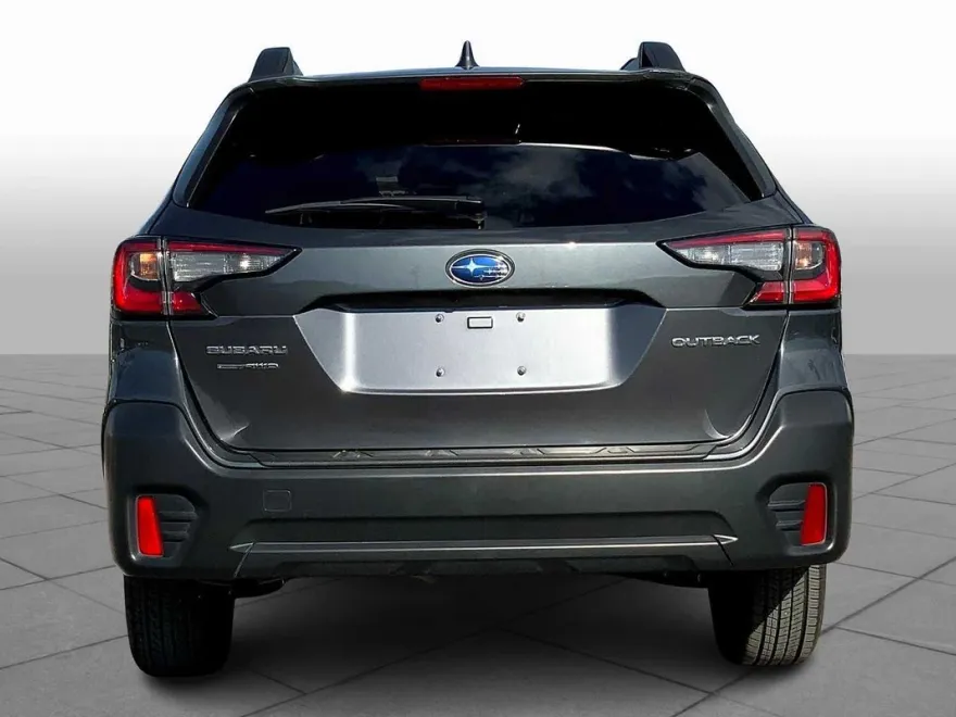 2022 Subaru Outback Premium photo 1