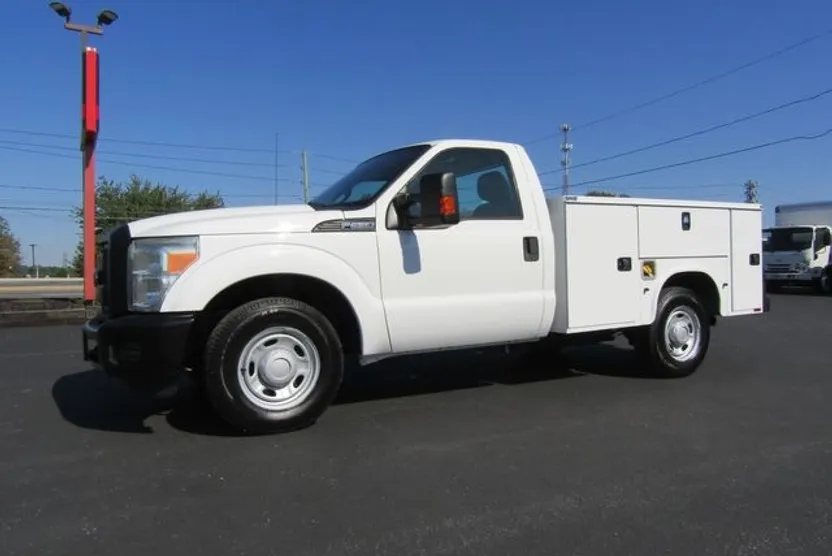 2015 Ford F-350 photo 1