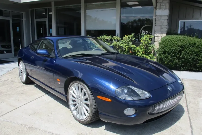 2005 Jaguar XK XKR photo 1