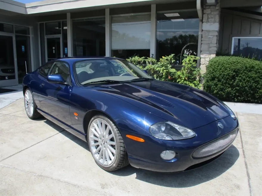 2005 Jaguar XK XKR photo 1