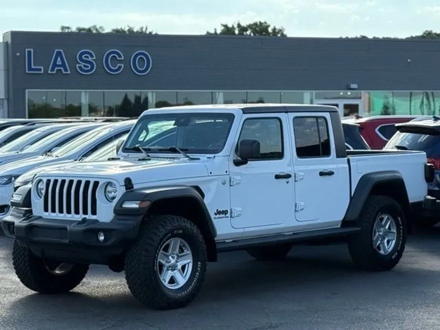 2020 Jeep Gladiator Sport photo 1
