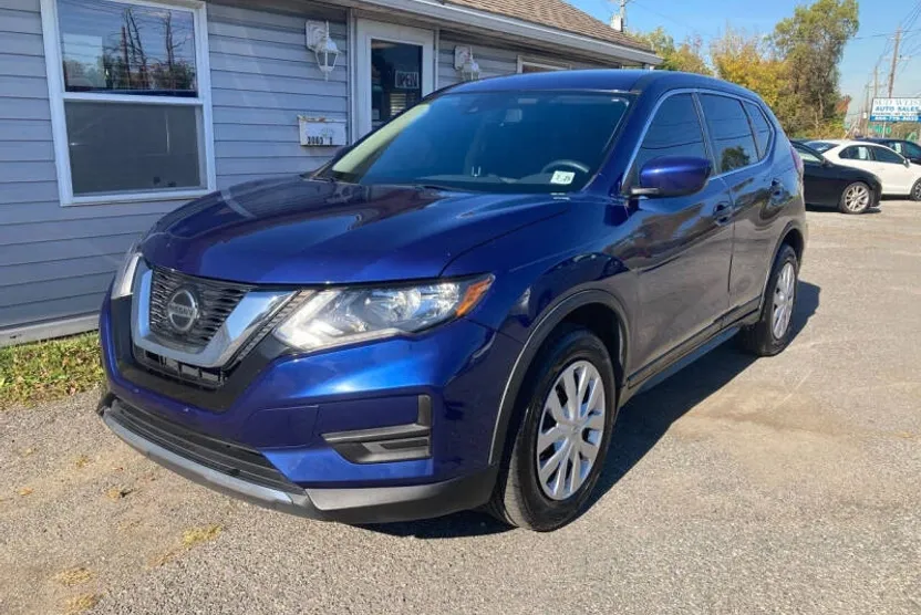 2020 Nissan Rogue S photo 1