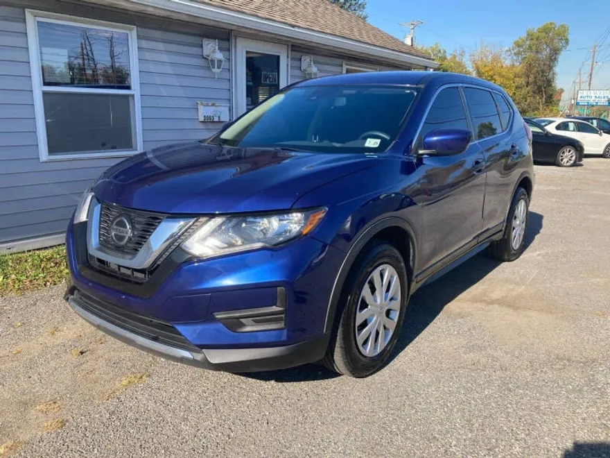 2020 Nissan Rogue S photo 1