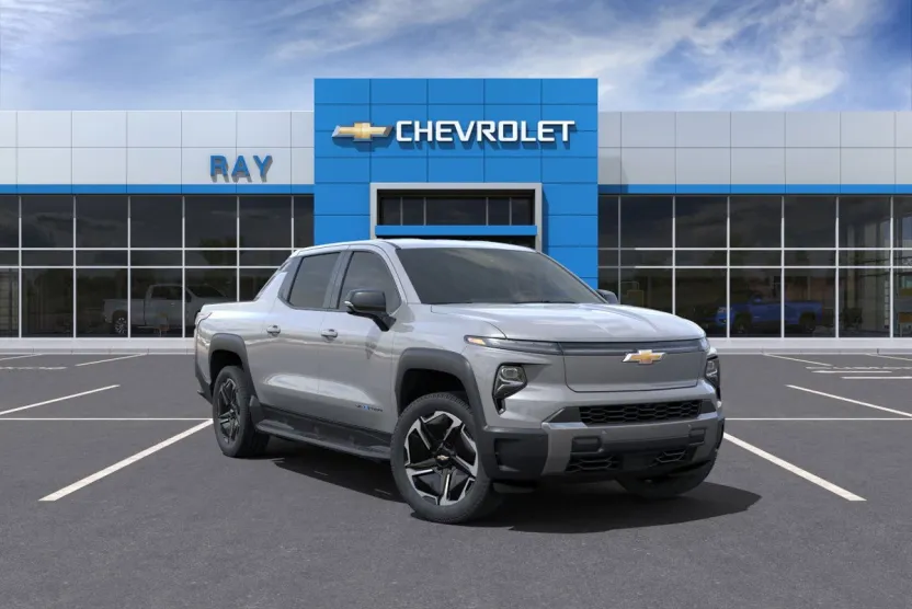 2025 Chevrolet Silverado EV LT photo 1