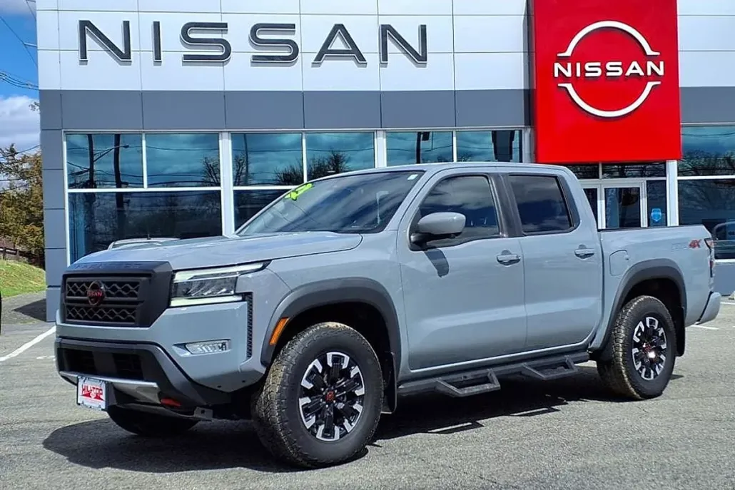 2023 Nissan Frontier Crew Cab PRO-4X photo 1