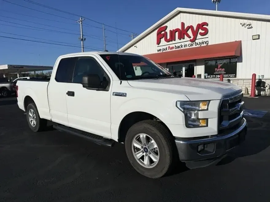 2016 Ford F-150 XLT photo 1