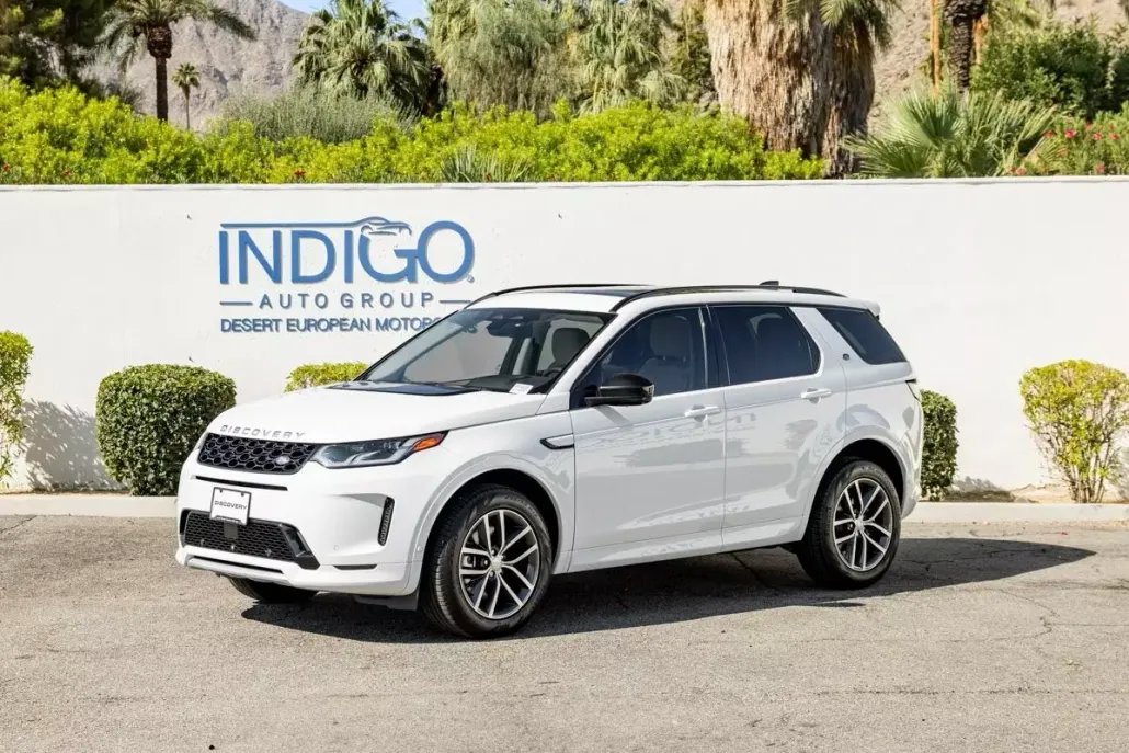 2024 Land Rover Discovery Sport S photo 1