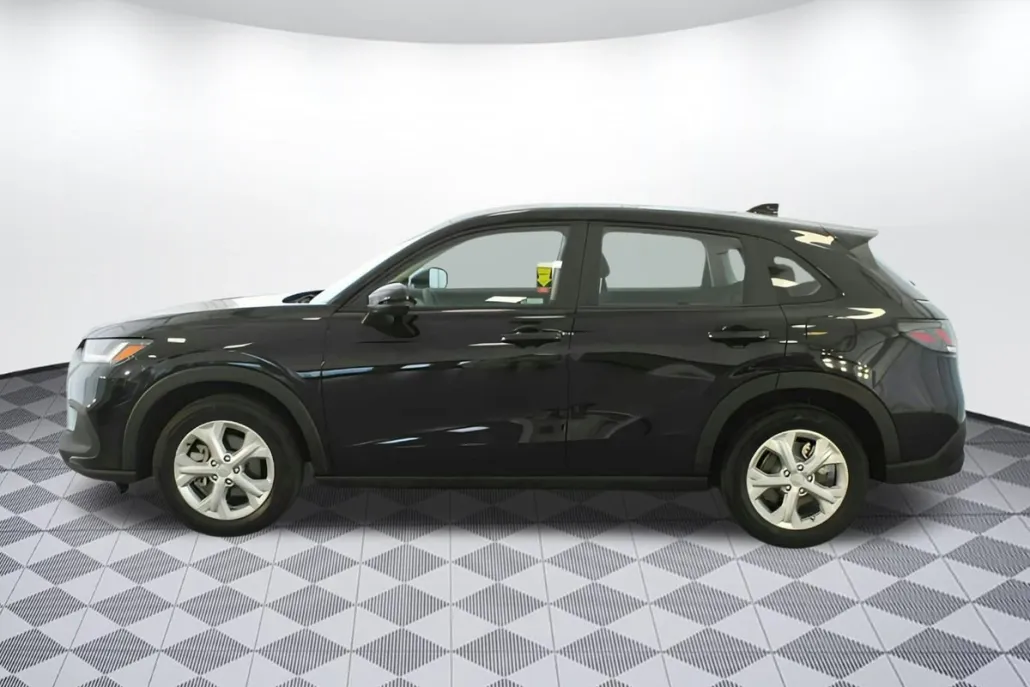 2023 Honda HR-V LX photo 1