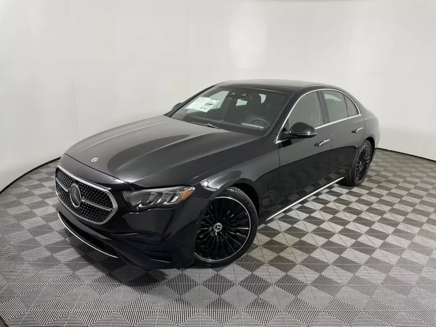 2026 Mercedes Benz E photo 1