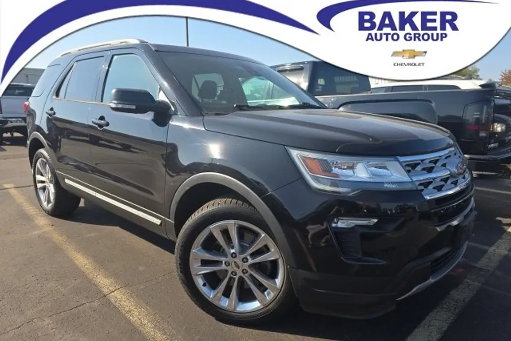 2019 Ford Explorer XLT photo 1