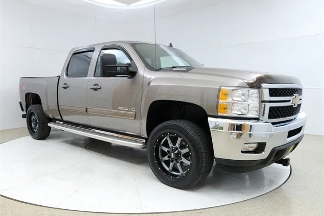 2013 Chevrolet Silverado 3500HD LTZ photo 1