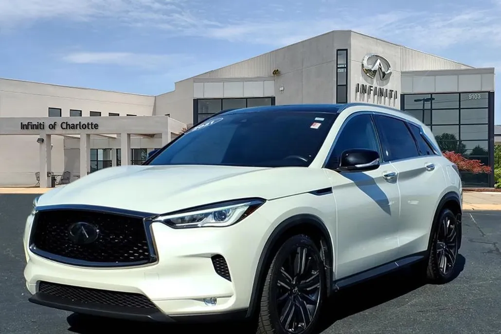 2021 Infiniti QX50 Luxe photo 1
