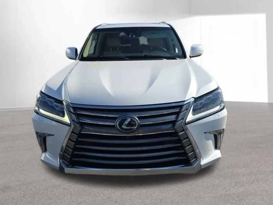 2019 Lexus LX 570 photo 1