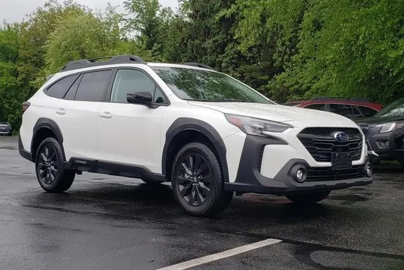 2024 Subaru Outback Onyx Edition photo 1