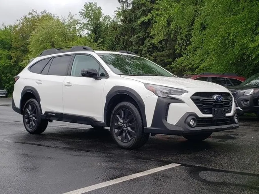2024 Subaru Outback Onyx Edition photo 1