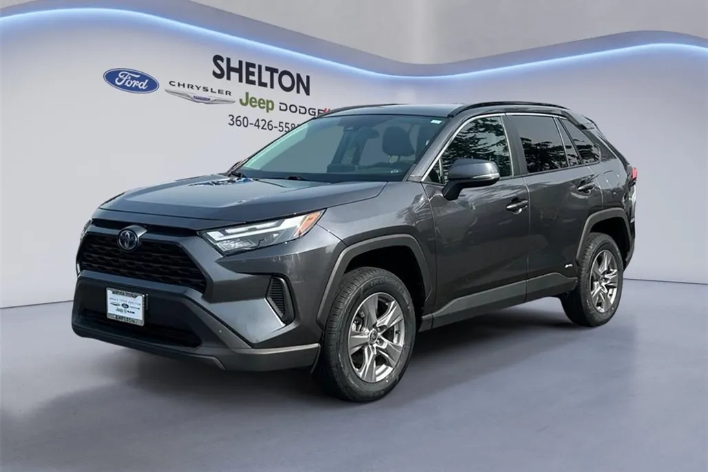 2022 Toyota RAV4 Hybrid XLE photo 1