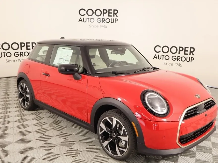 2025 Mini Cooper 2 Door Hardtop Iconic photo 1