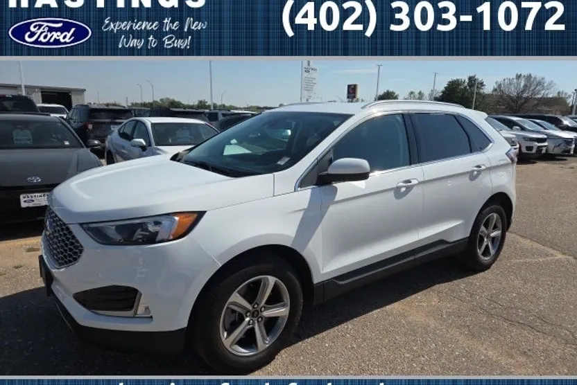 2023 Ford Edge SEL photo 1