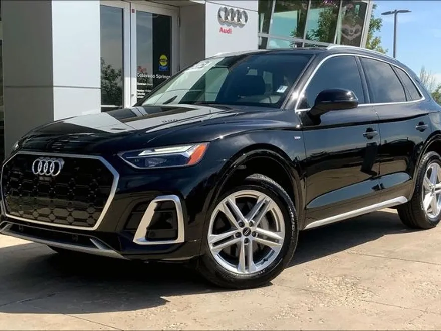 2024 Audi Q5 55 Premium Plus photo 1