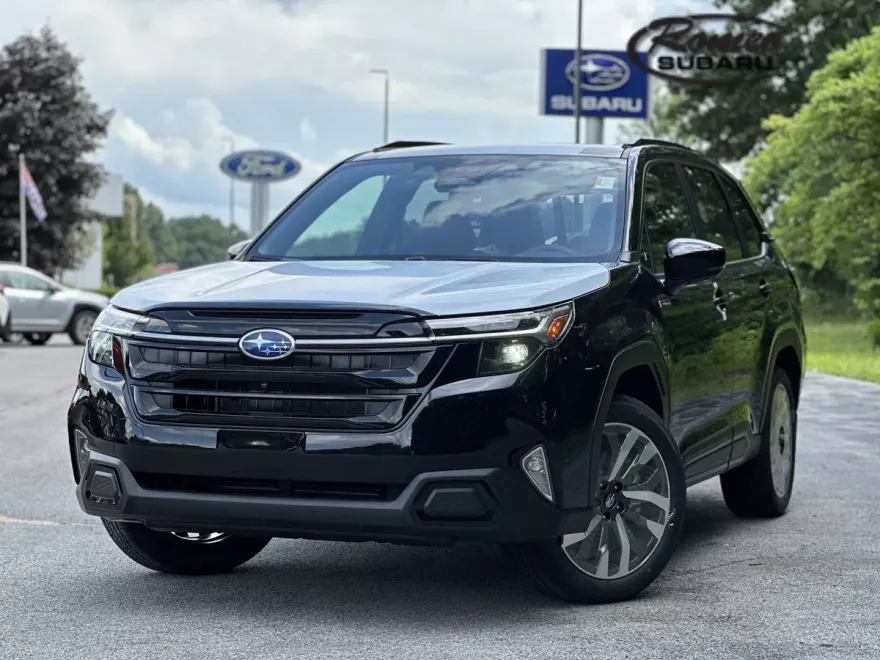 2025 Subaru Forester Touring photo 1