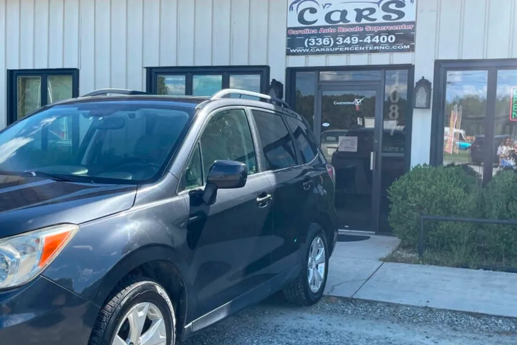 2015 Subaru Forester 2.5i Limited photo 1