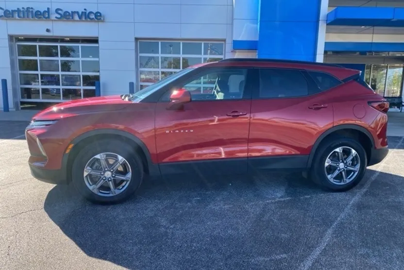 2024 Chevrolet Blazer 2LT photo 1