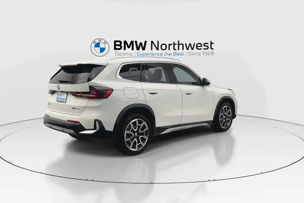 2023 Bmw X1 XDrive28i photo 1