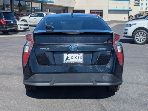 2018 Toyota Prius Four photo 4