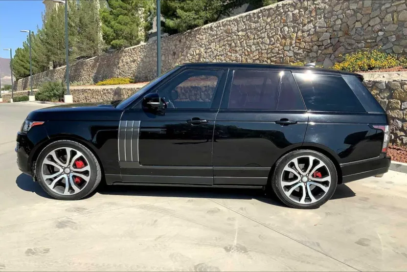 2017 Land Rover Range Rover SV Autobiography Dynamic photo 1