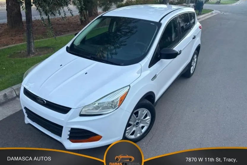 2014 Ford Escape Sport photo 1