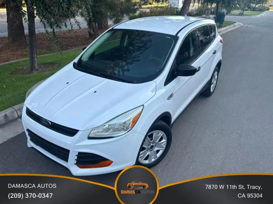 2014 Ford Escape Sport photo 1