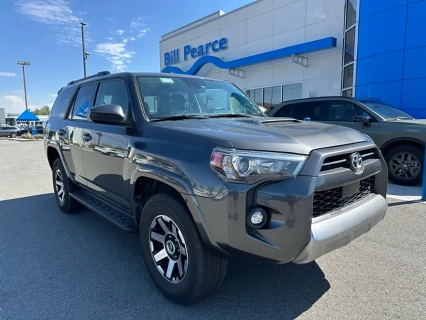 2023 Toyota 4Runner TRD Off-Road photo 1