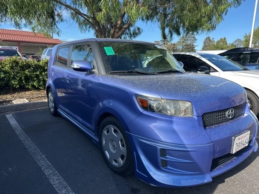 2010 Scion xB Base photo 1