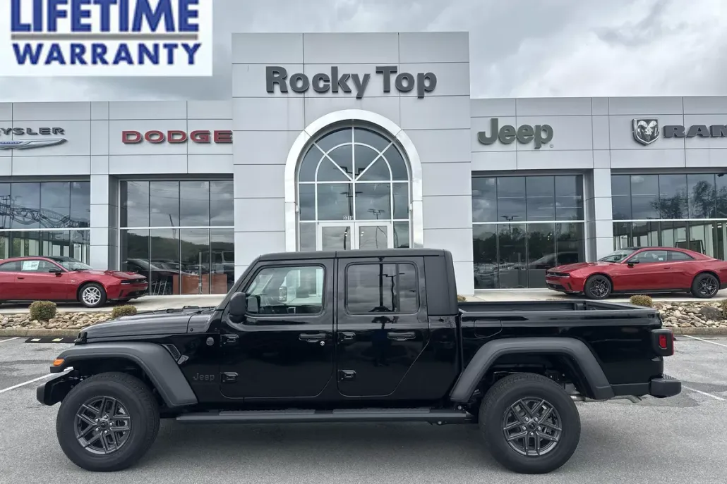 2025 Jeep Gladiator Sport S photo 1