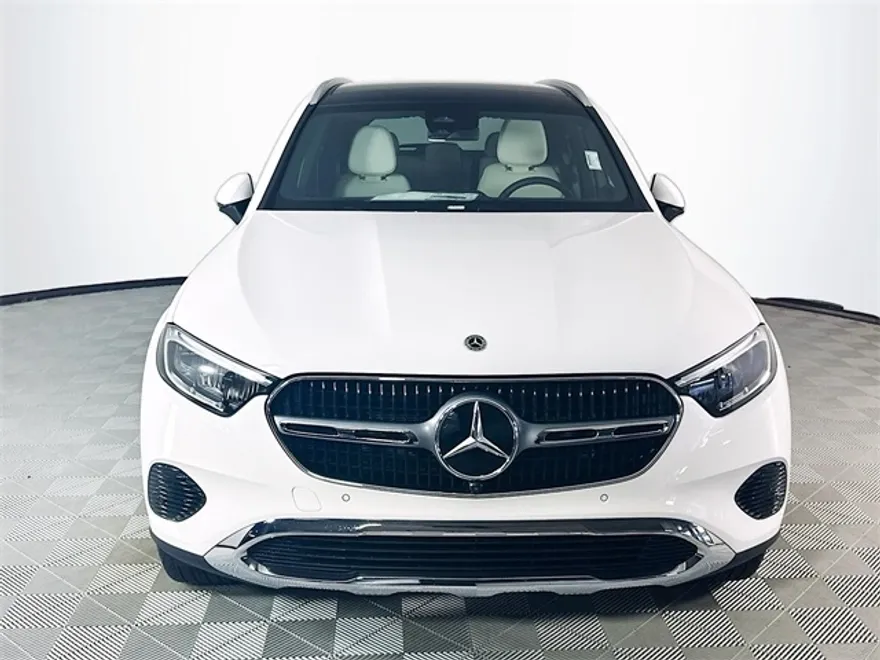 2026 Mercedes Benz GLC 300 4MATIC photo 1
