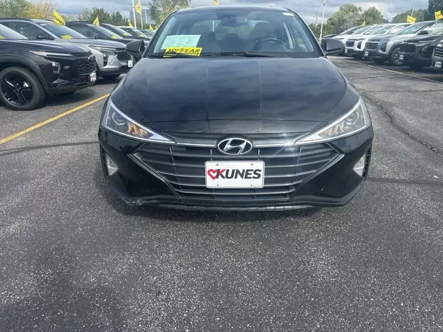 2020 Hyundai Elantra Value Edition photo 1