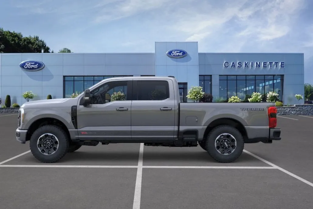 2026 Ford F-350 Lariat photo 1