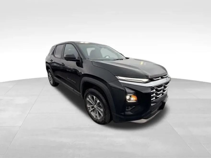 2025 Chevrolet Equinox LT photo 1