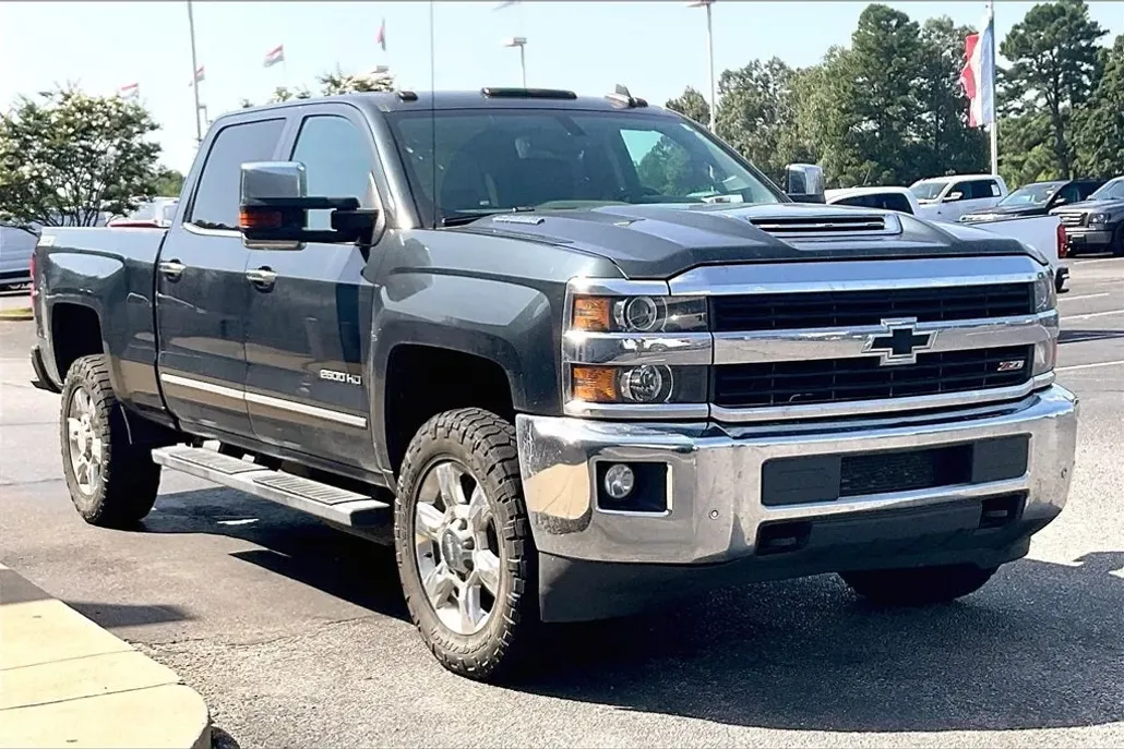 2017 Chevrolet Silverado 2500HD LTZ photo 1