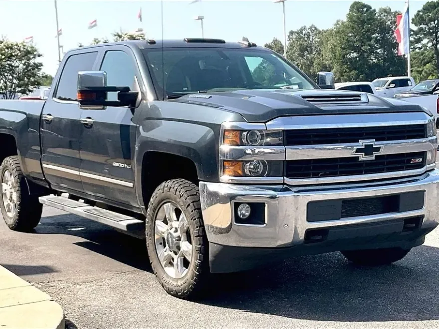 2017 Chevrolet Silverado 2500HD LTZ photo 1