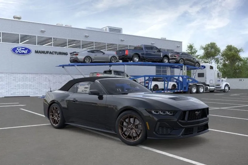 2025 Ford Mustang GT Premium photo 1