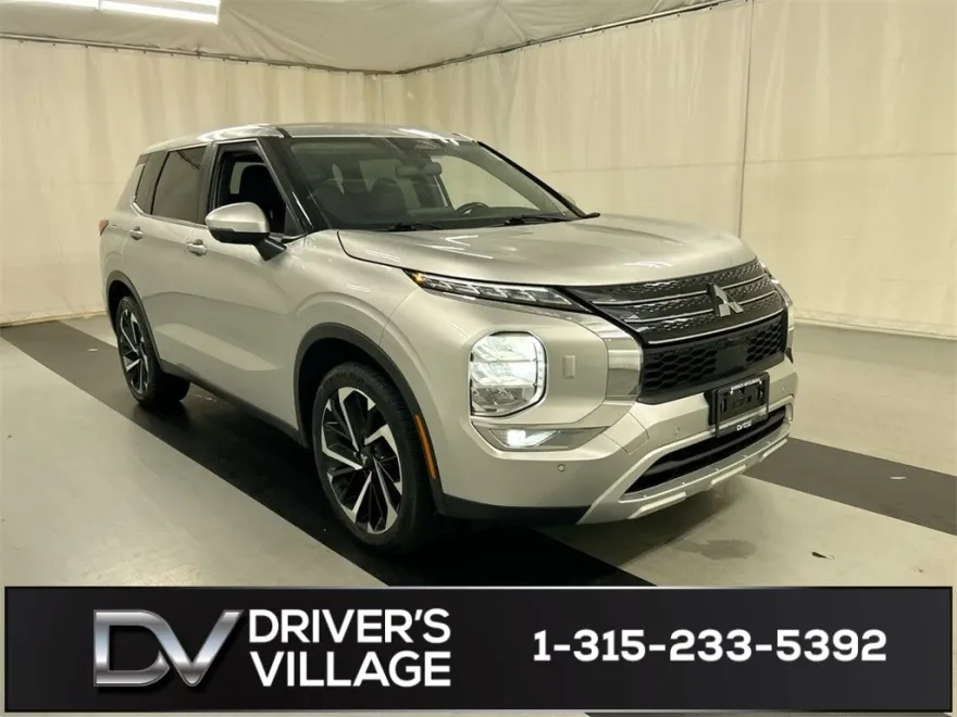 2022 Mitsubishi Outlander SE photo 1